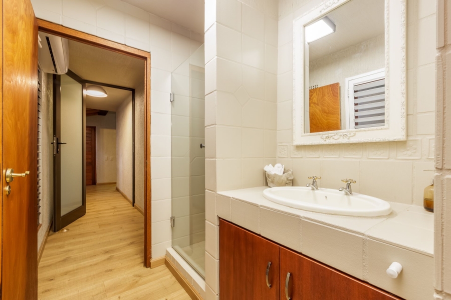 3 Bedroom Property for Sale in Vygeboom Western Cape